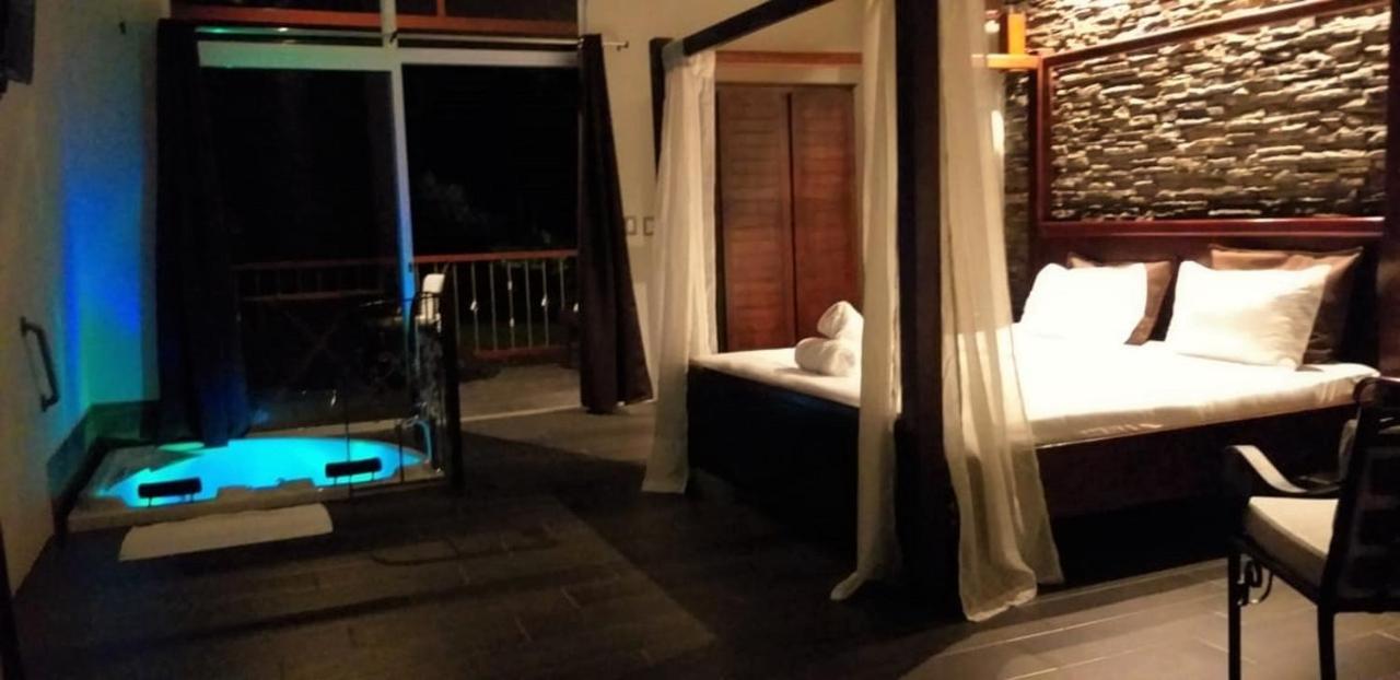 Tropical Suites & Villas La Fortuna Luaran gambar